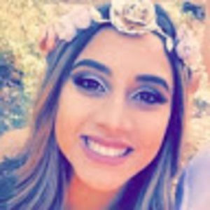 Meet your Posher, Carolina